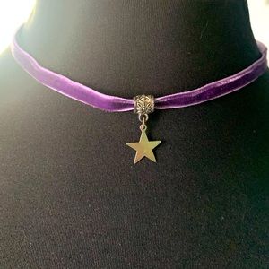 Necklace Star purple velvet choker